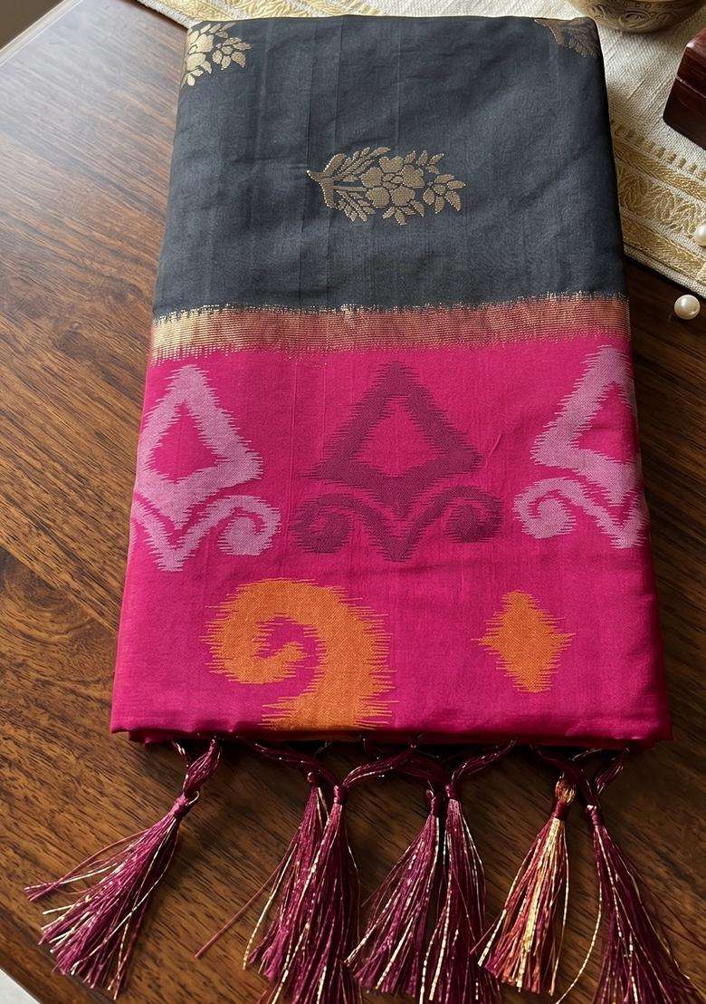Black Silk Jacquard Saree Set for Diwali | Wedding & Festive Wear - Indya