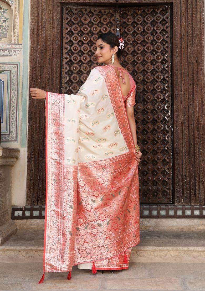 White Jacquard Silk Saree Set for Diwali and Festive Wear - Indya