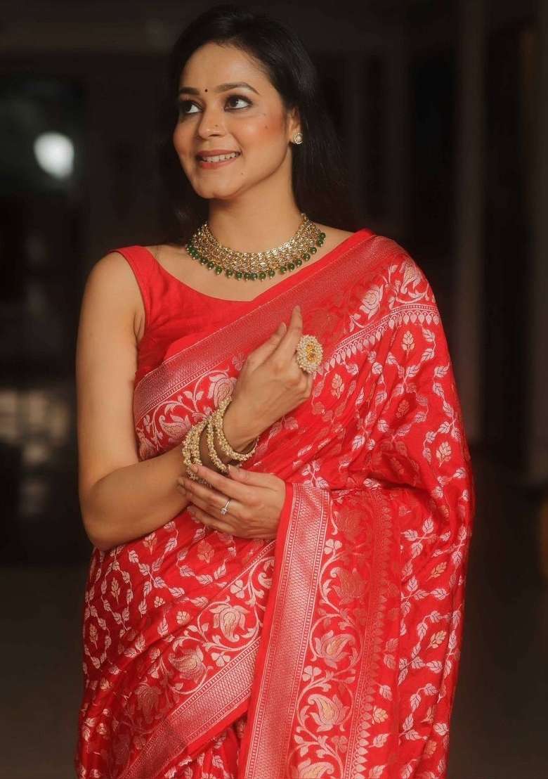 Red Embroidery Silk Saree Set - Indya