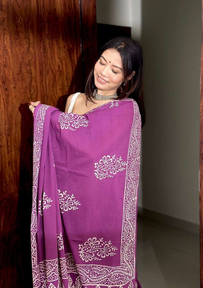 Lavender Embroidered Cotton Saree Set - Indya