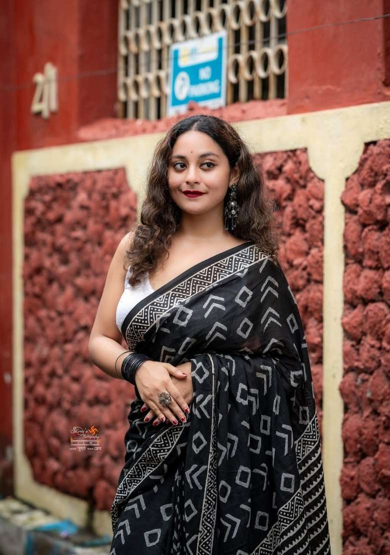 Black Embroidered Cotton Saree Set - Indya