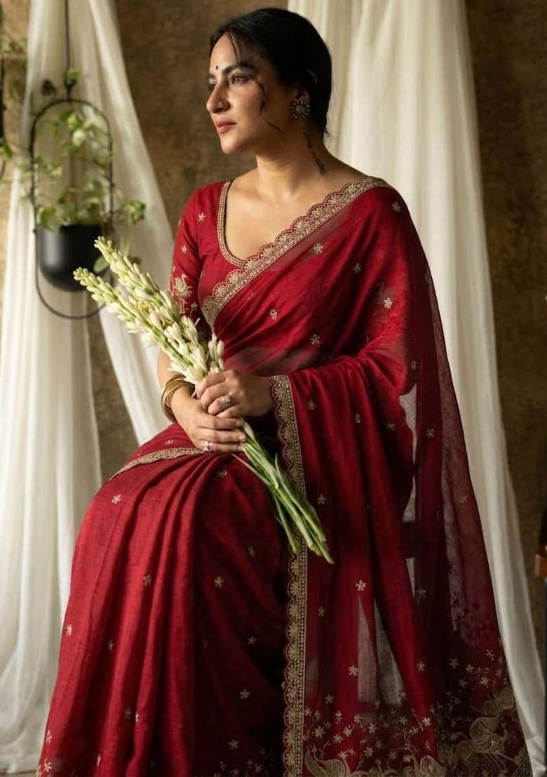 Maroon Embroidered Rangoli Saree Set - Indya