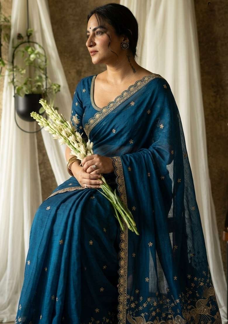 Rama Embroidered Rangoli Saree Set - Indya