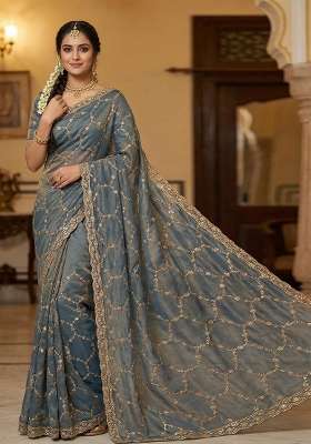 Grey Geomatric Silk Saree Set