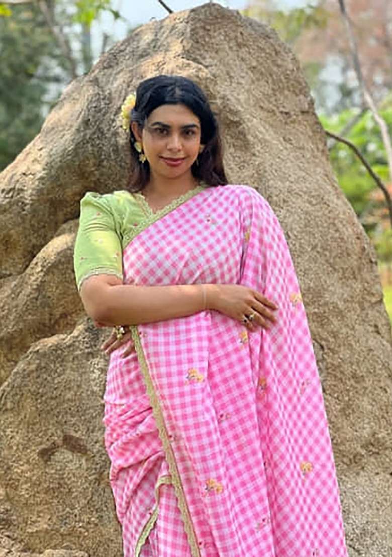Pink Checked Linen Saree Set - Indya