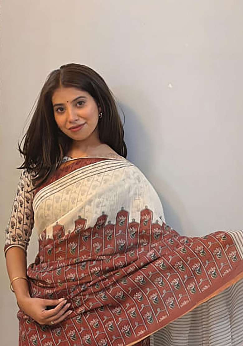 Cream And Red Printed Linen Saree Set - Indya
