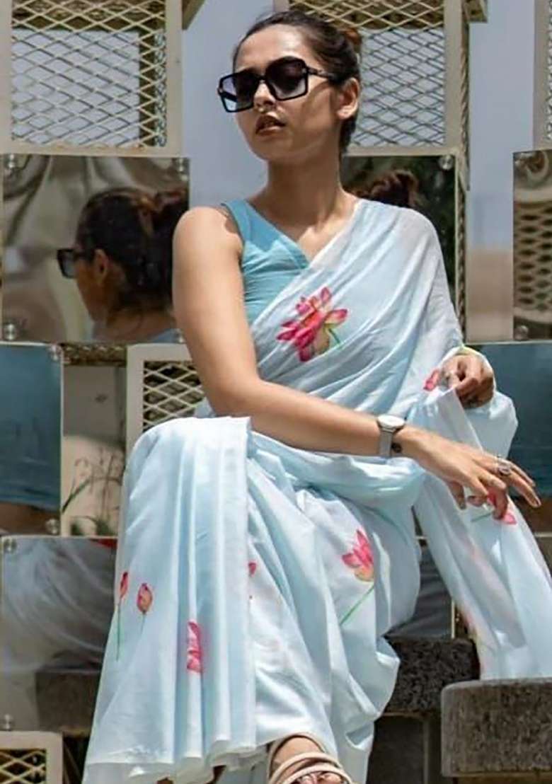 Sky Blue Lotus Motifs Linen Saree Set - Indya