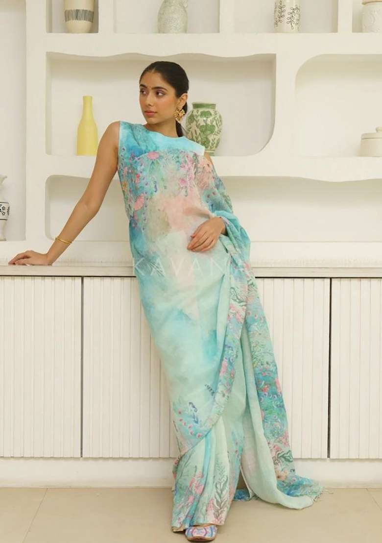 Sky Blue Lotus Motifs Linen Saree Set - Indya