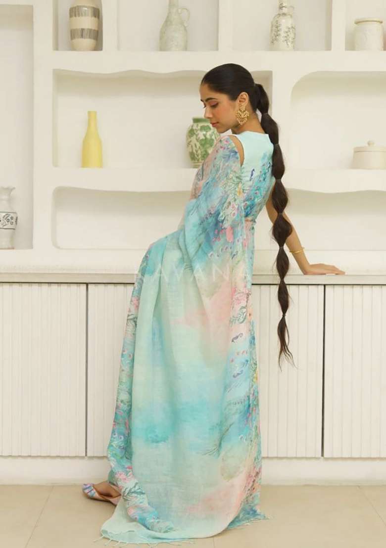 Sky Blue Lotus Motifs Linen Saree Set - Indya