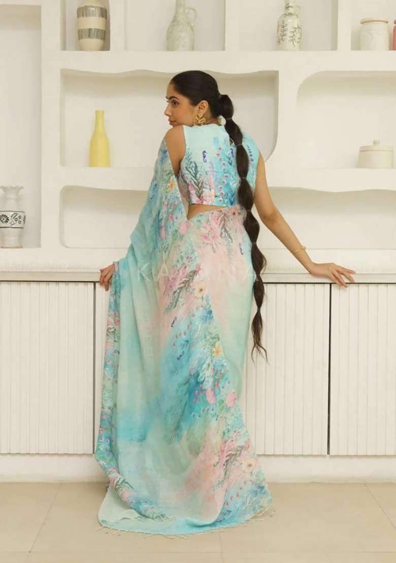 Sky Blue Lotus Motifs Linen Saree Set - Indya