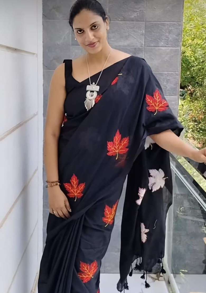 Black Floral Print Linen Saree Set - Indya