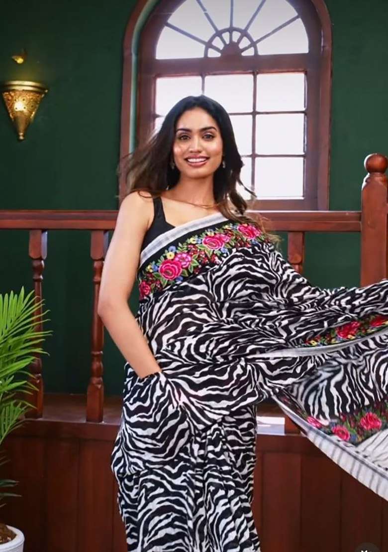 Black And White Printed Linen Saree Set - Indya