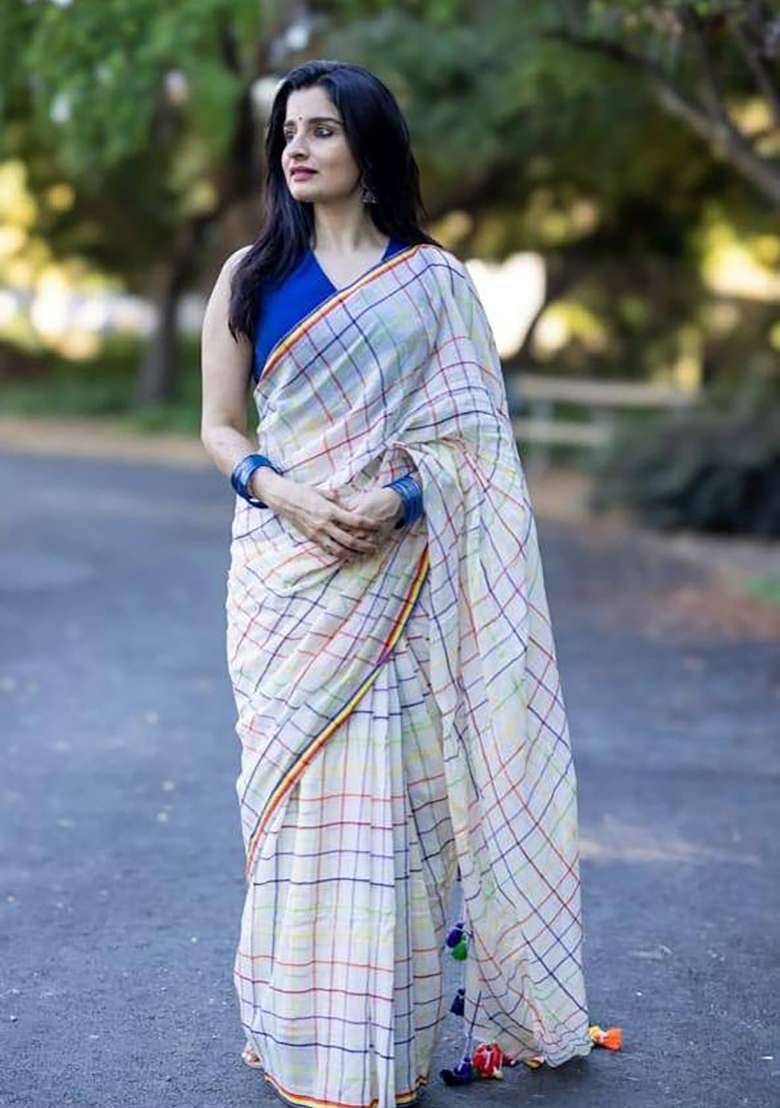 Off White Checked Linen Saree Set - Indya