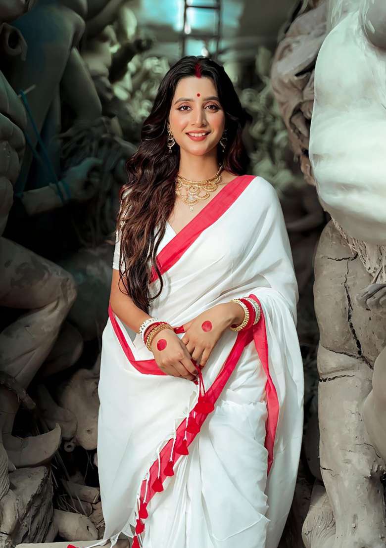 Off White And Red Plain Linen Saree Set - Indya