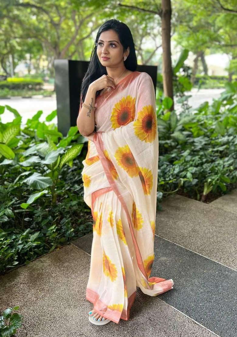 Off White Floral Print Linen Saree Set - Indya