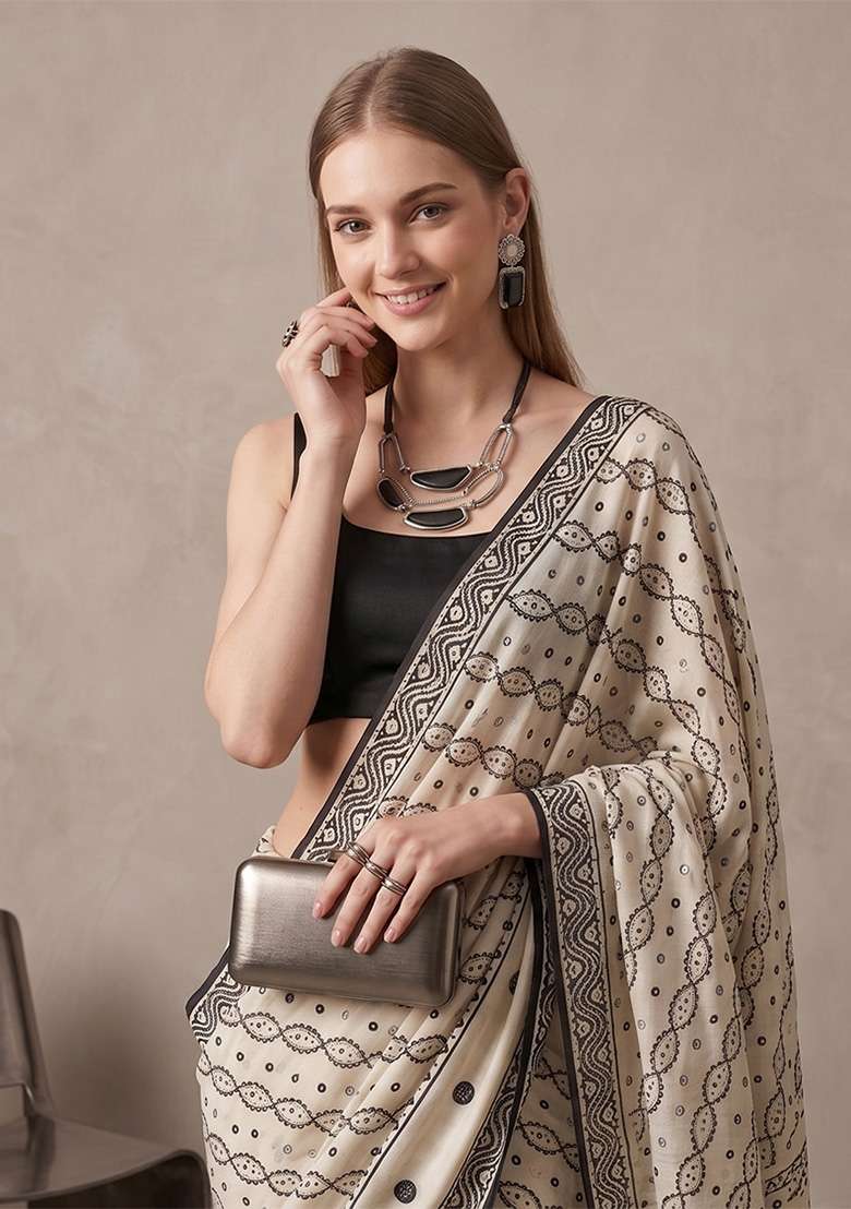 White Geomatric Silk Saree Set - Indya