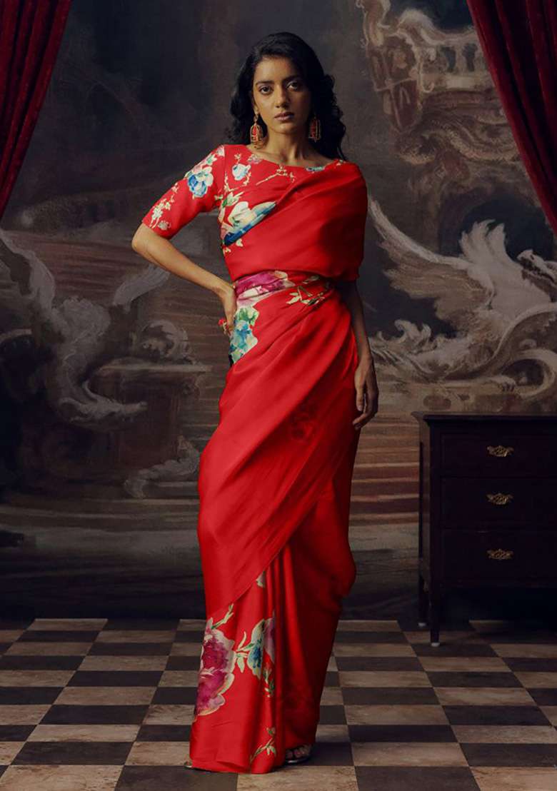 Crimson Red Floral Print Model Saree Set - Indya