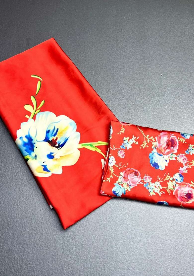 Crimson Red Floral Print Model Saree Set - Indya