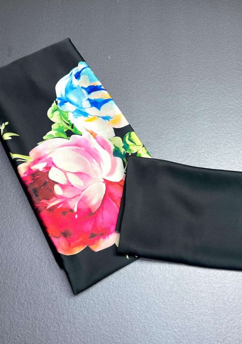 Black Floral Print Model Saree Set - Indya
