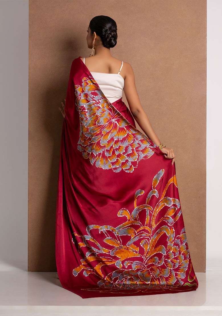 Red Floral Print Model Saree Set - Indya