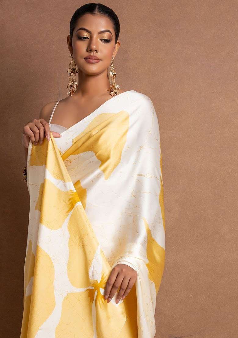 White Floral Print Model Saree Set - Indya