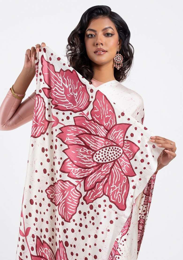 White Floral Print Model Saree Set - Indya