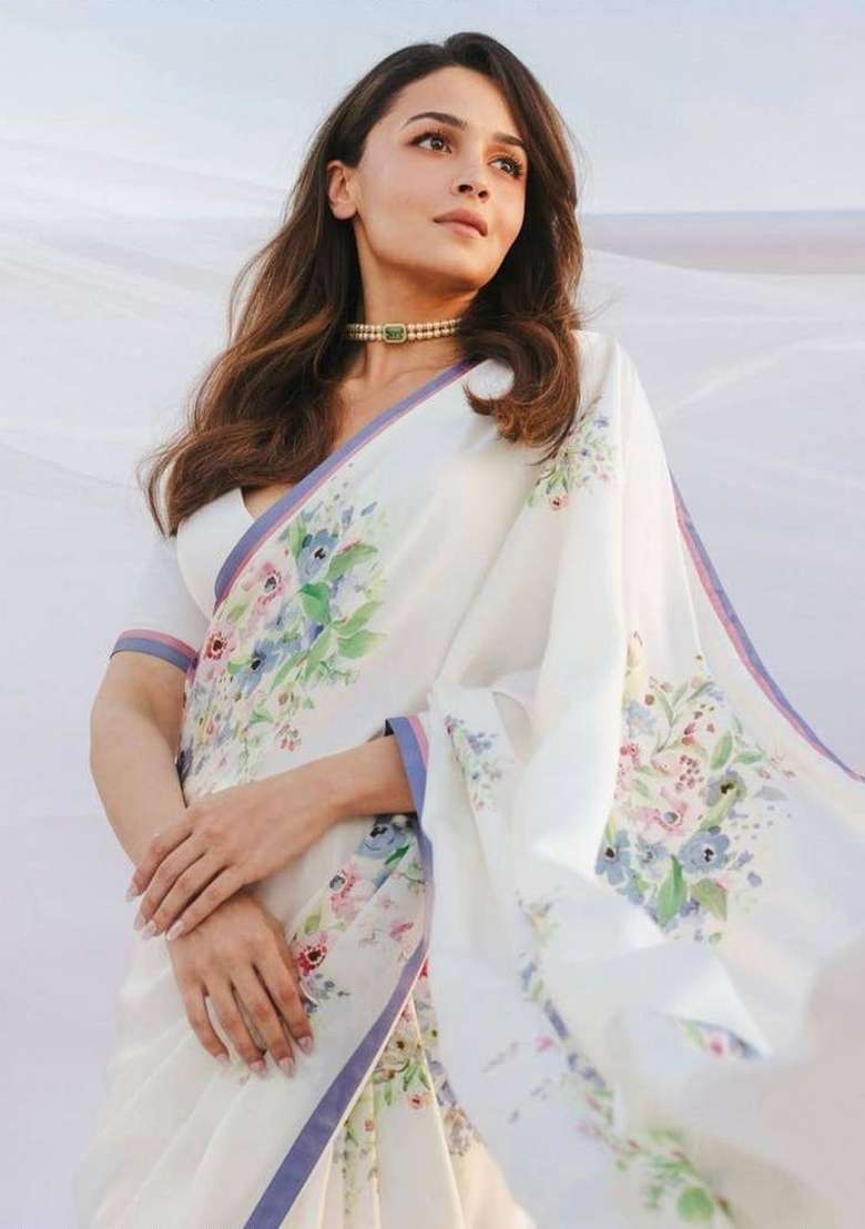 White Floral Print Model Saree Set - Indya