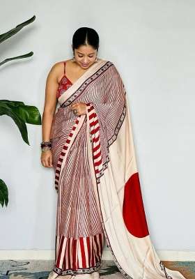 Cream Floral Print Model Saree Set