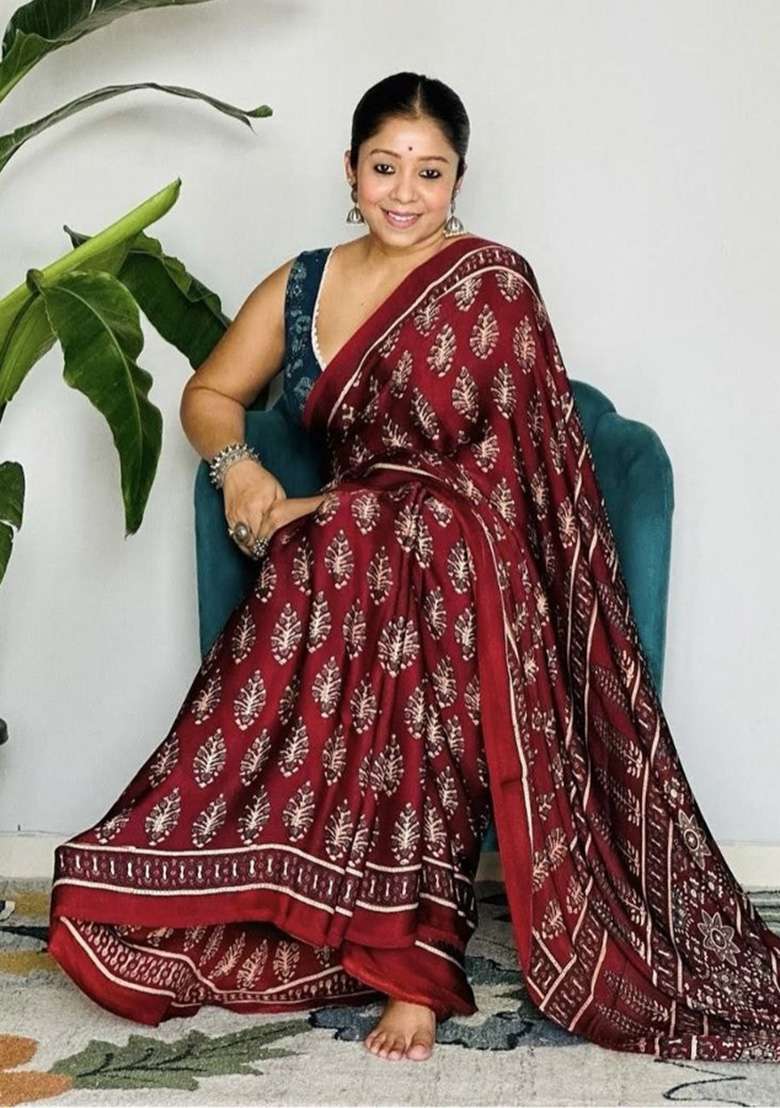 Maroon Floral Print Model Saree Set - Indya