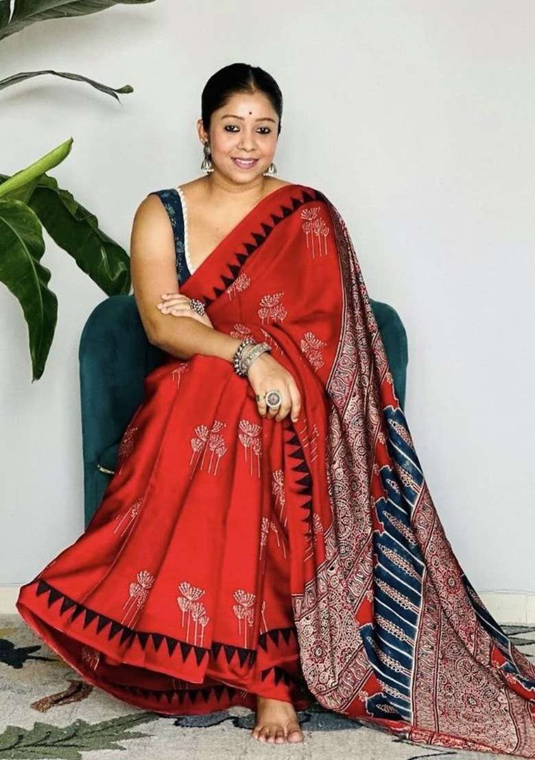 Red Floral Print Model Saree Set - Indya