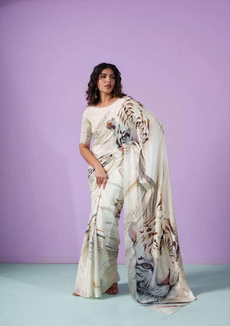 Off White Tiger Model Saree Set - Indya