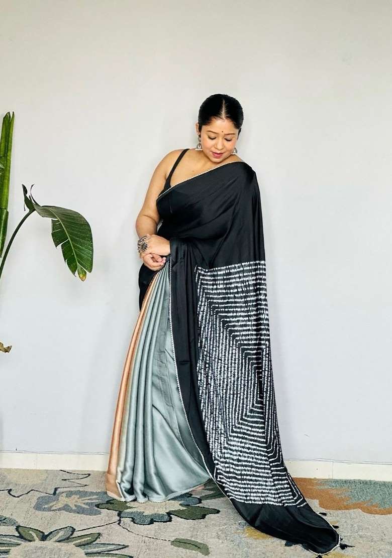 Black Floral Print Model Saree Set - Indya