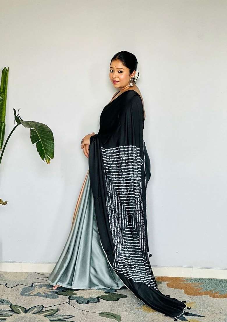 Black Floral Print Model Saree Set - Indya