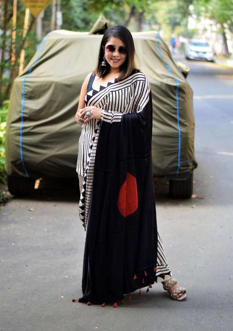 White Striped Model Saree Set - Indya