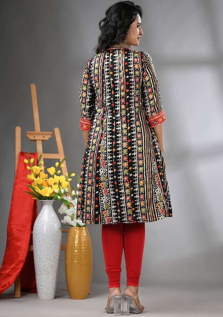 Black Geometric Print Rayon Kurta - Indya