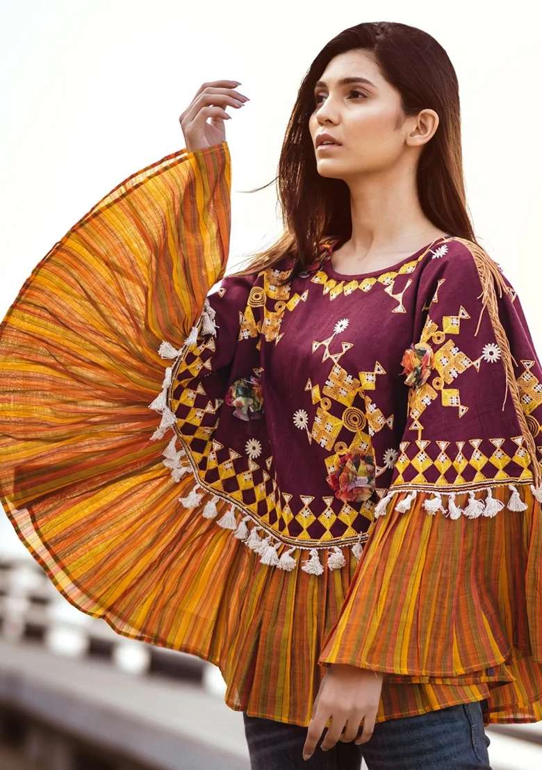 Maroon Embroidered Cotton Kurta - Indya