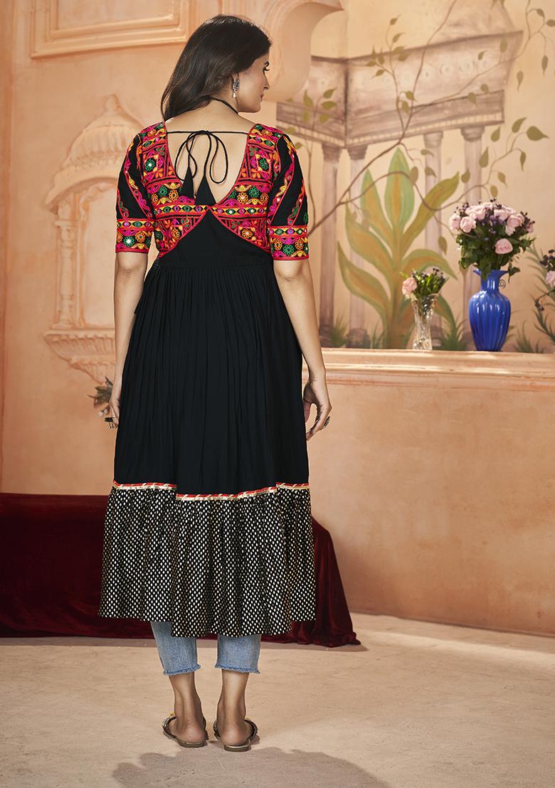 Black Embroidered Rayon Kurta