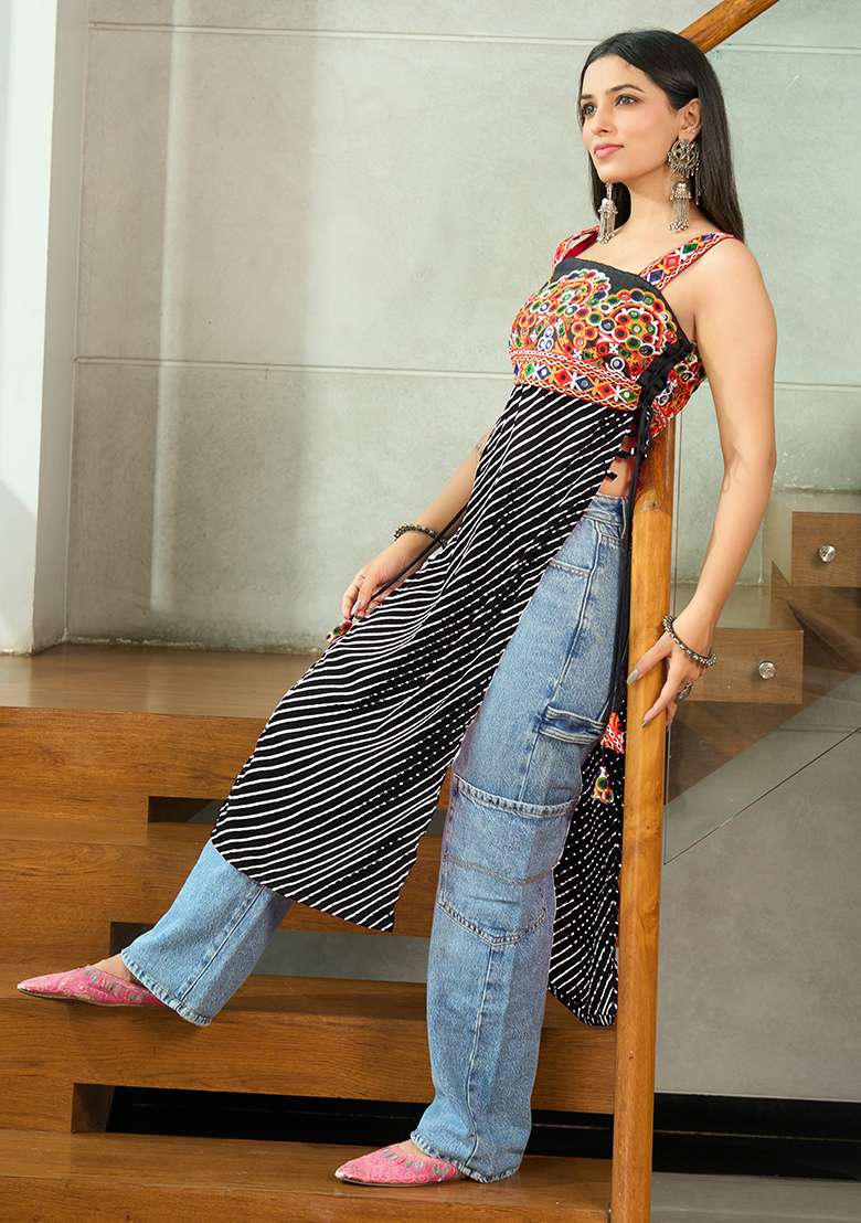 Black Embroidererd Georgette Kurti - Indya