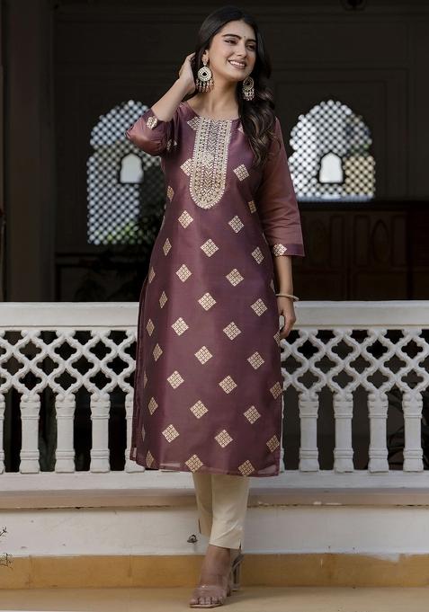 Peach Embroidered Silk Blend Kurta Set With Dupatta