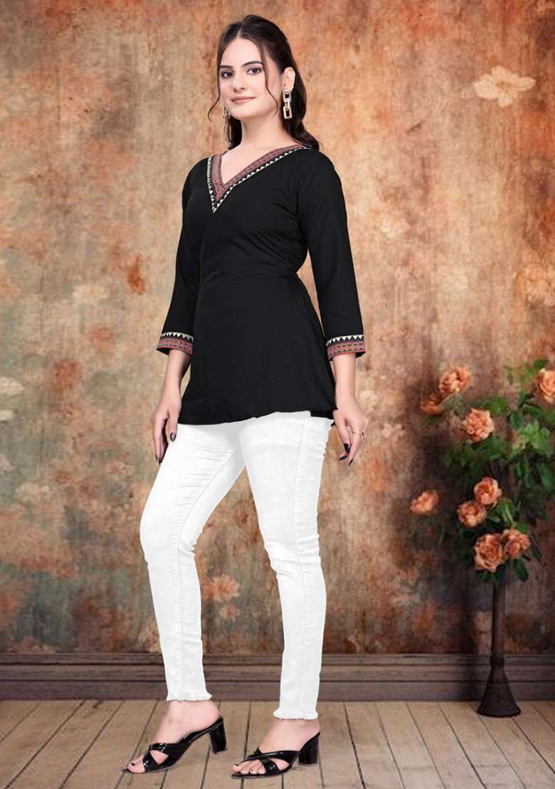 Black Embellished Rayon Kurta - Indya