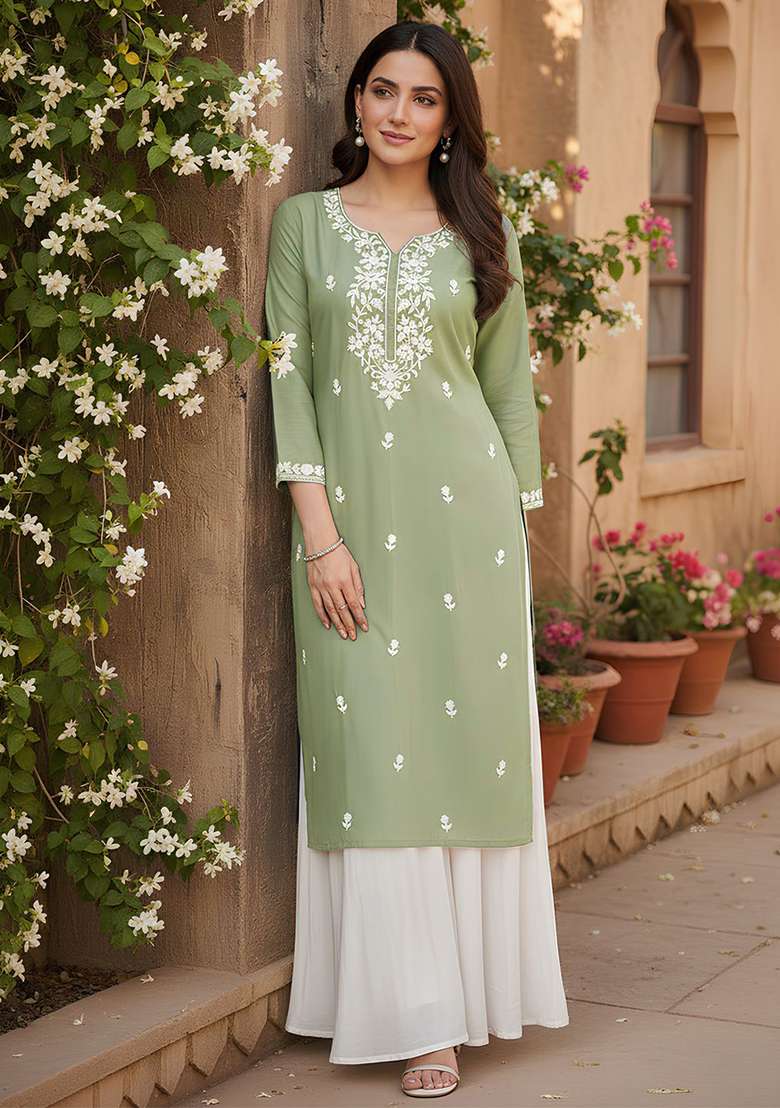 Green Embroidery Silk Blend Kurta - Indya