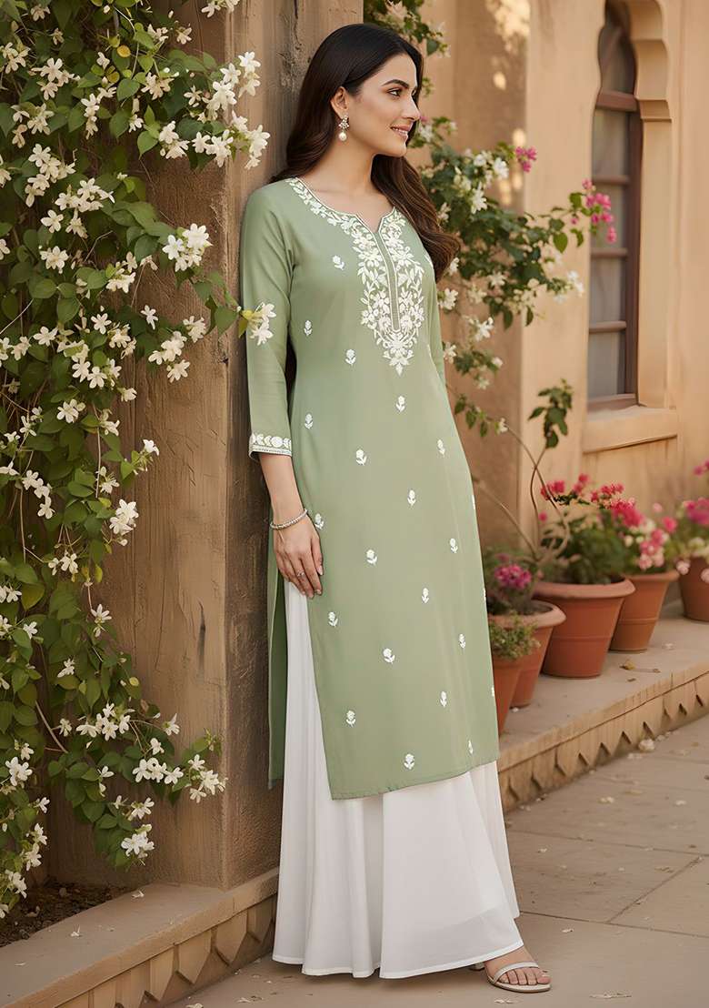 Green Embroidery Silk Blend Kurta - Indya