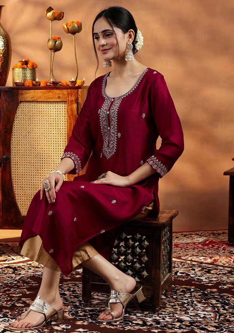 Maroon Embroidery Silk Blend Kurta - Indya