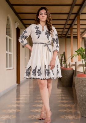 White Embroidery Cotton Kurta