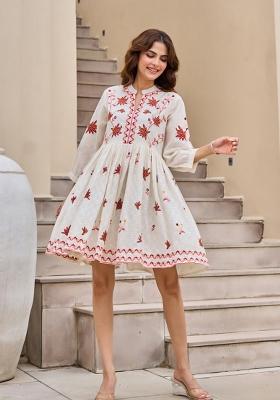 White Embroidery Cotton Kurta