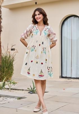 White Embroidery Cotton Kurta