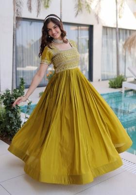 Mehendi Beads Work Silk Kurta