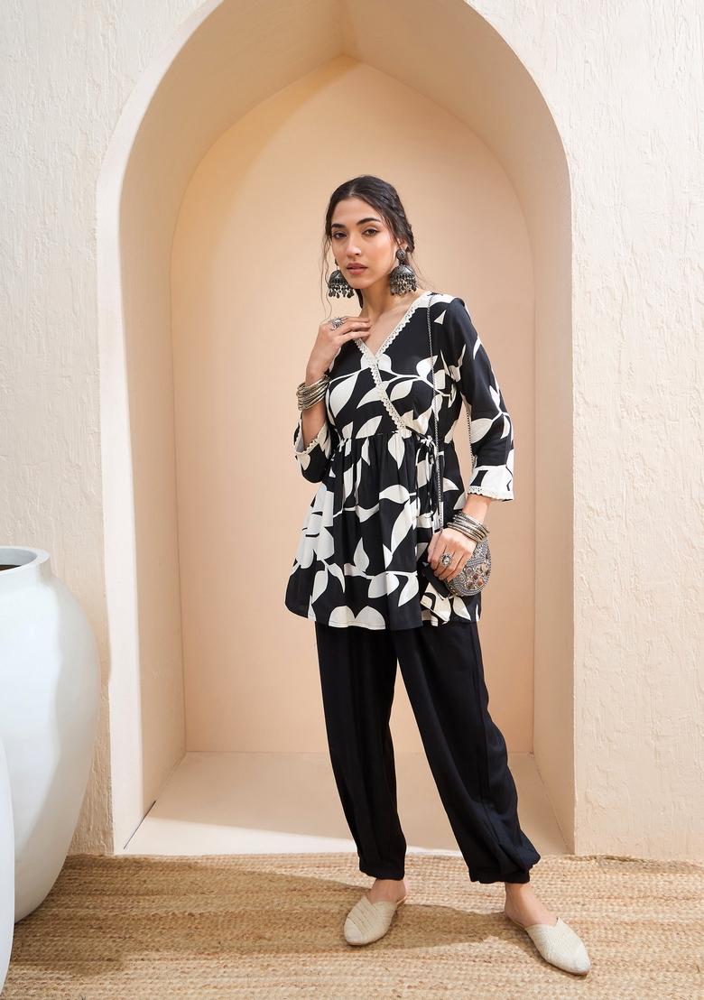 Black Embroidered Rayon Kurti