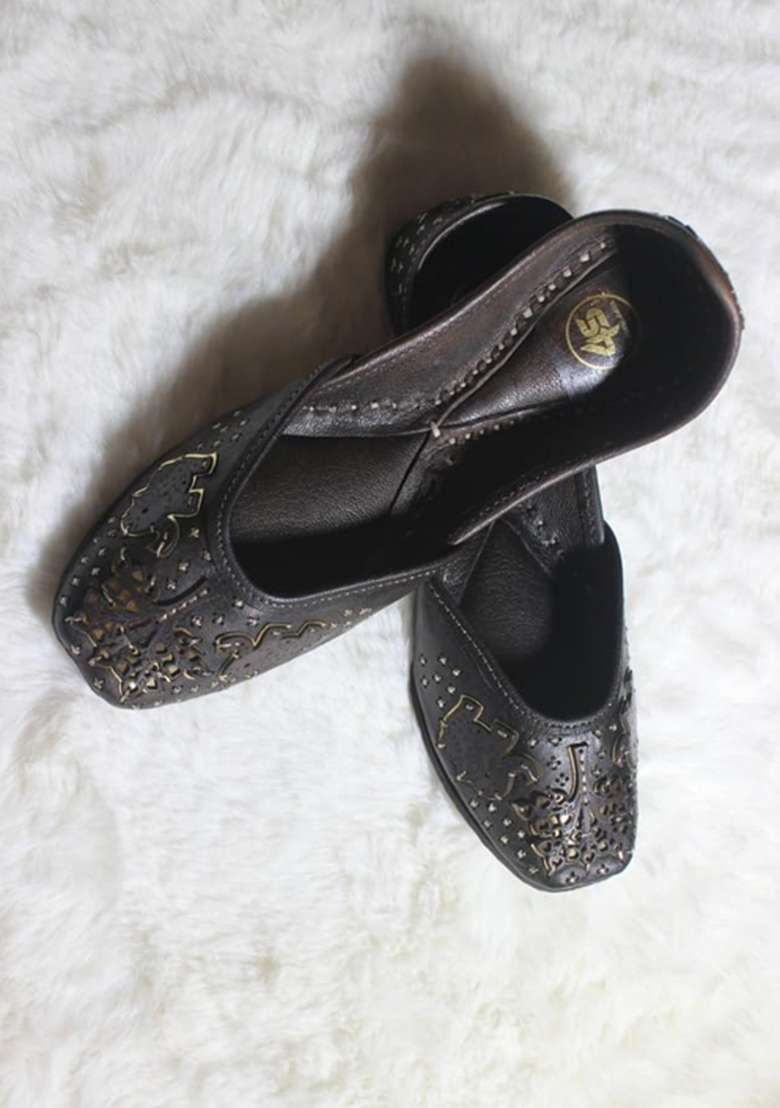 4S Premium Ethnic Dark Brown Punjabi Jutti Traditional Rajasthani Flat Slipons Handcrafted Wedding Footwear - Indya