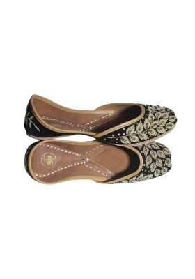 4S Womens Black Velvet Handcrafted Punjabi Jutti Gold Embroidery Leather Sole Ethnic Wedding Footwear